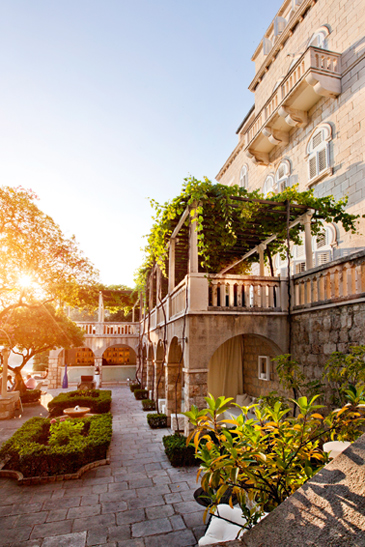 Villa Orsula is one of the five-star properties owned by Adriatic Luxury Hotels ALH_Orsula_Victoria-restaurant-terrace_21