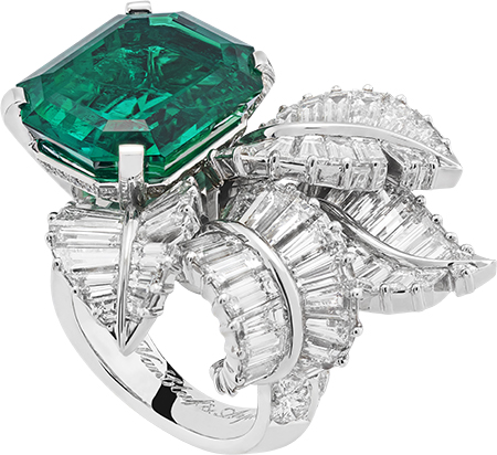 Colombian emerald Canopee ring with baguette diamonds green-giants-Canopee-Ring-Van-Cleef-and-Arpels