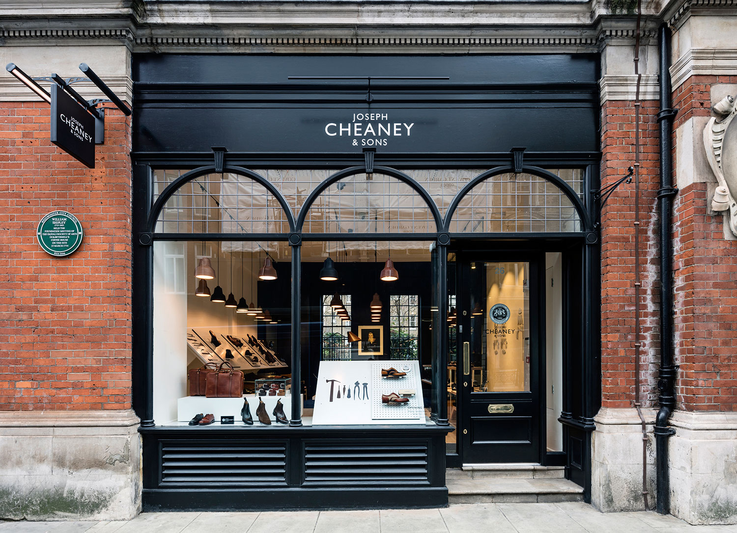 1-Cheaney---Henrietta-St---Store-Fascia