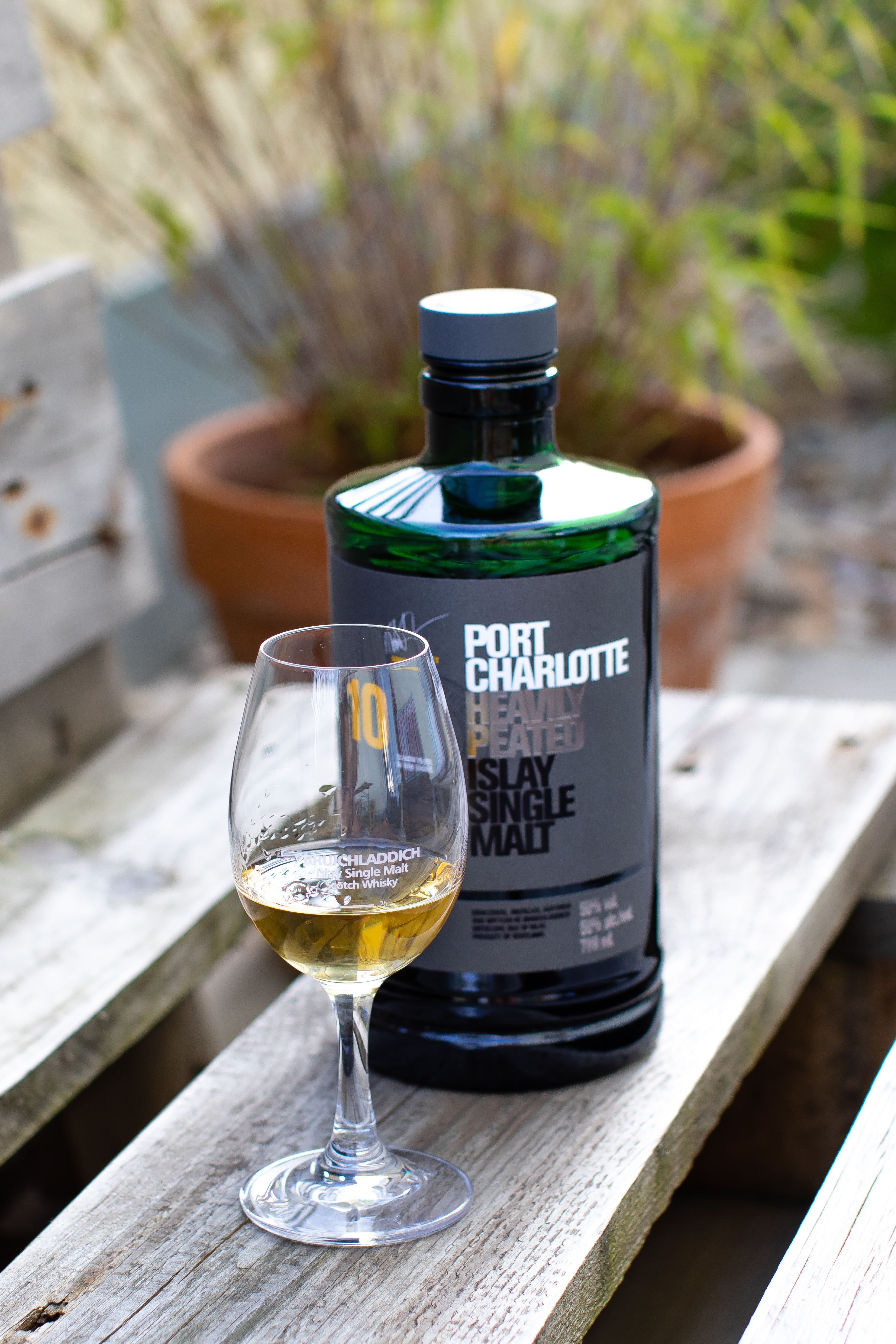 Bruichladdich – Port Charlotte 10