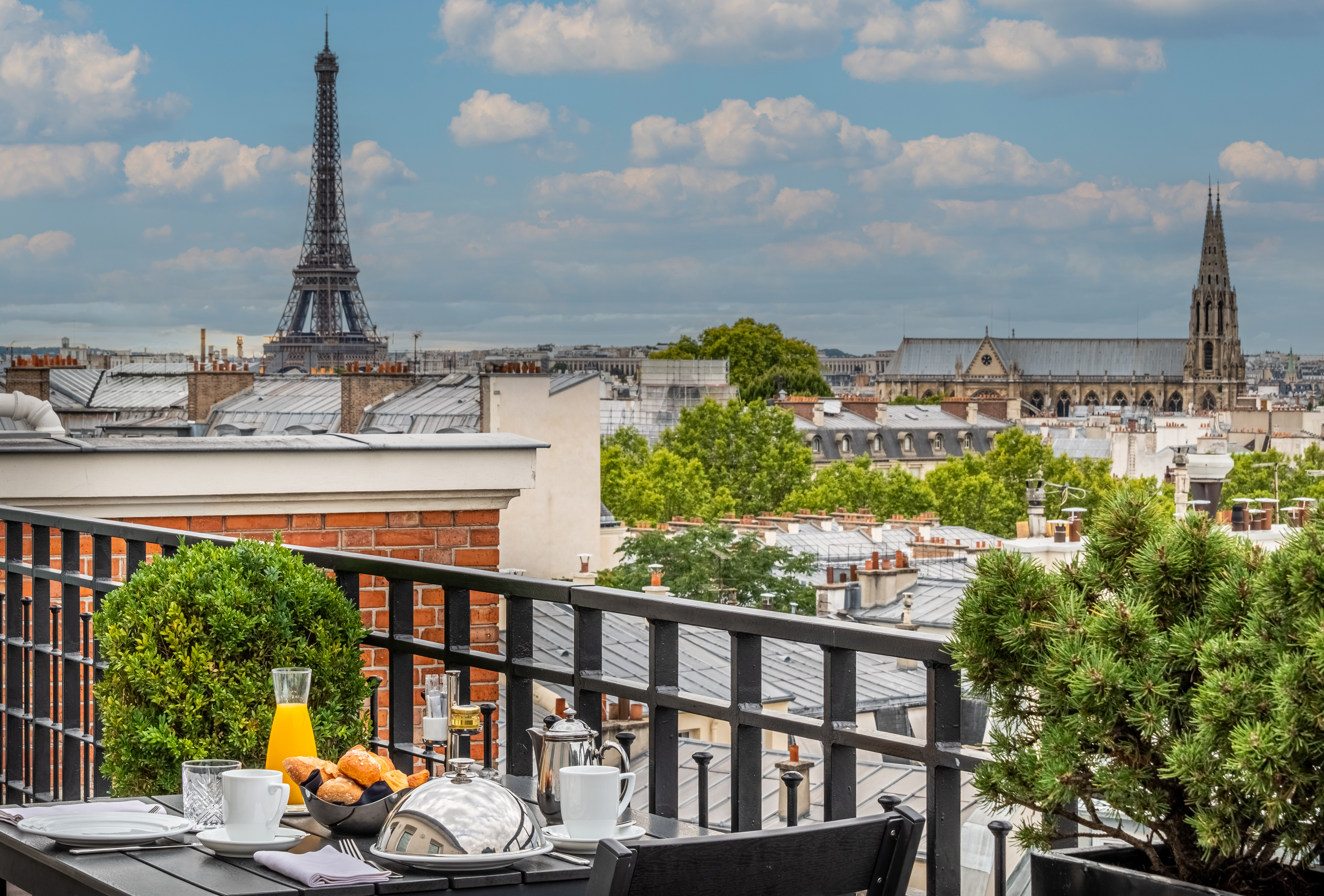 Room with a view at Hotel Pont Royal