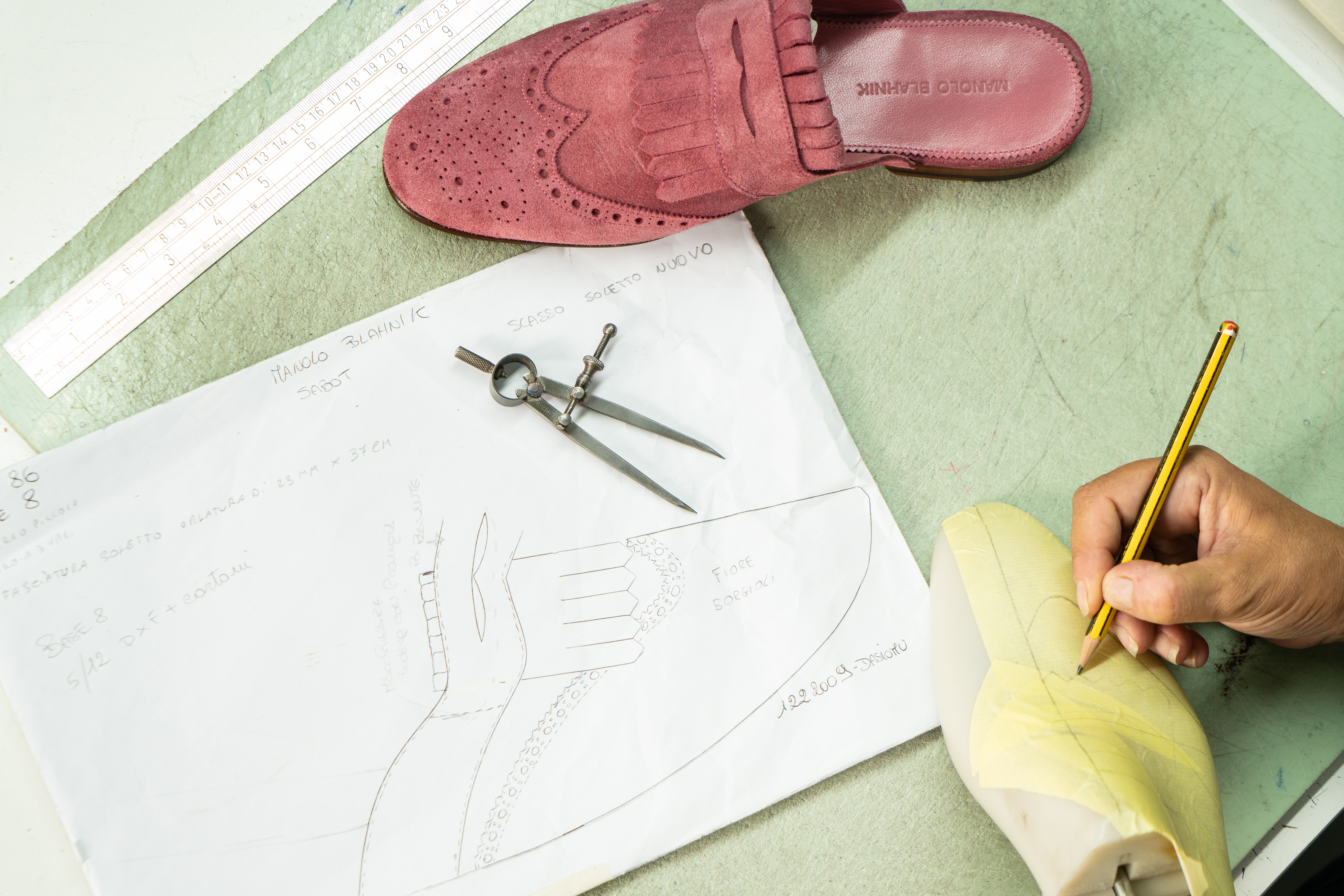 Manolo Blahnik Virtual Archives - the making