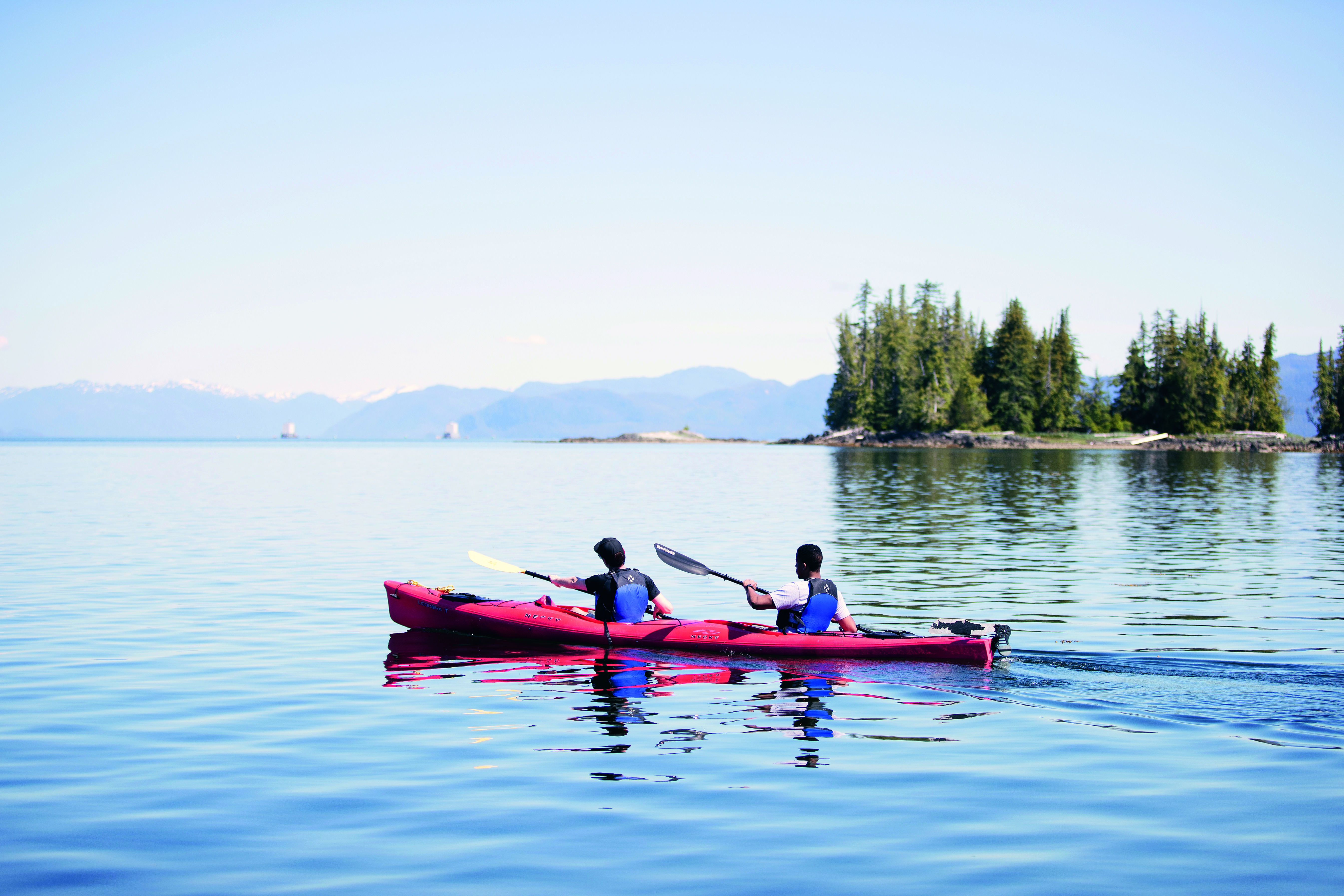 Silversea Silver Ray - Canoeing