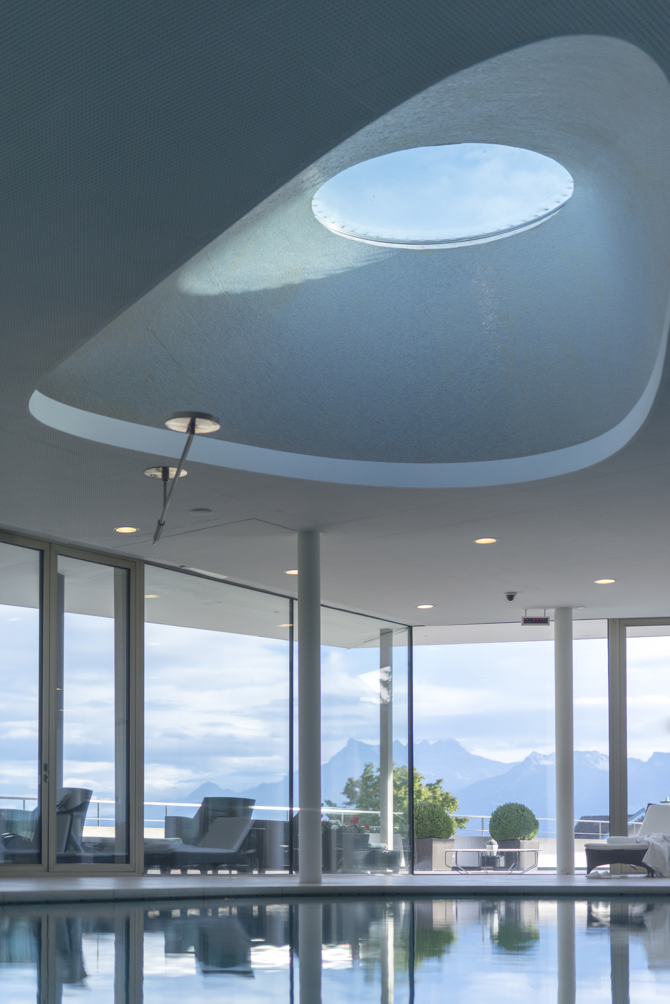 Clinique La Prairie's pool for longevity wellness treatments
