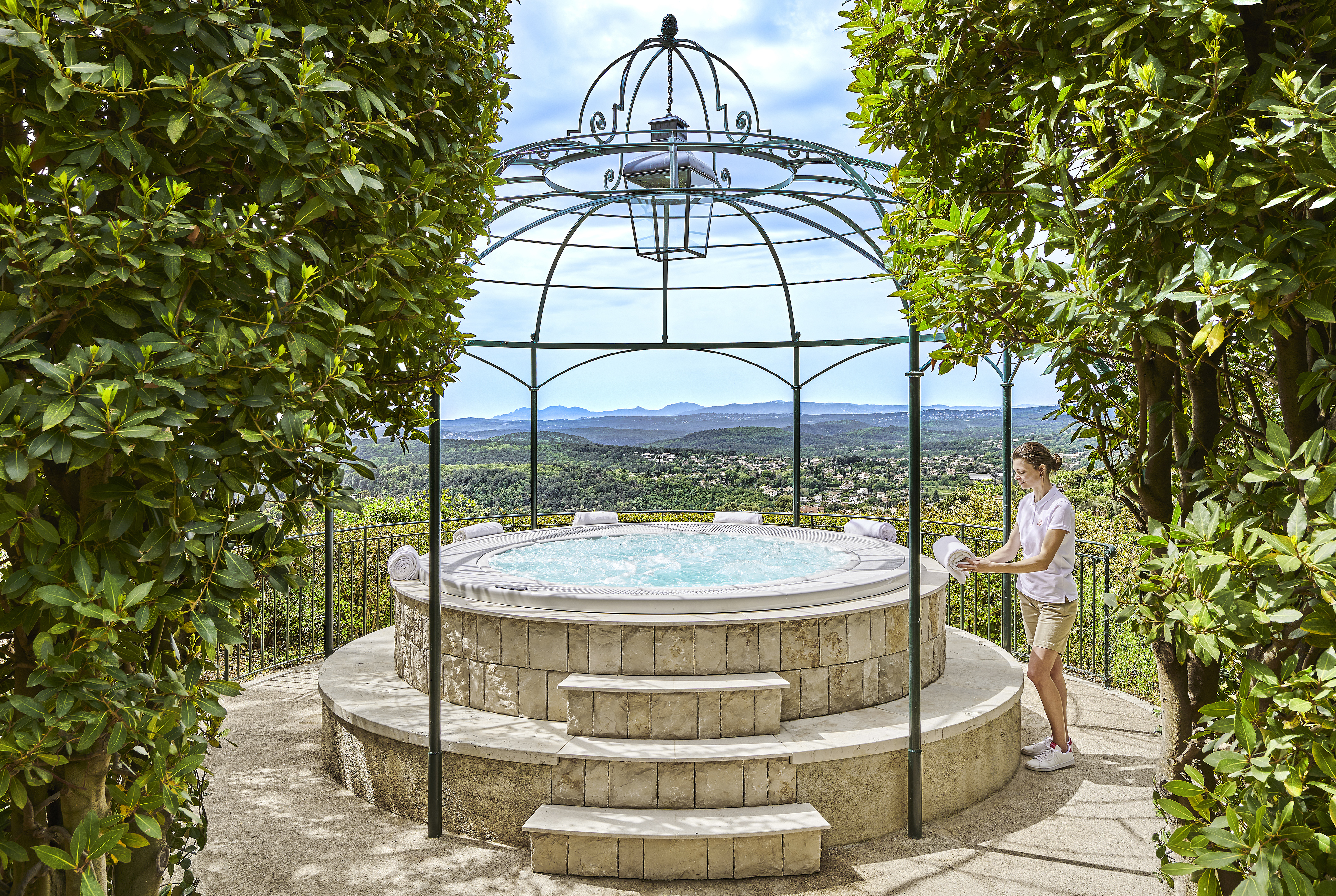 La Prarie, best hotel beauty products