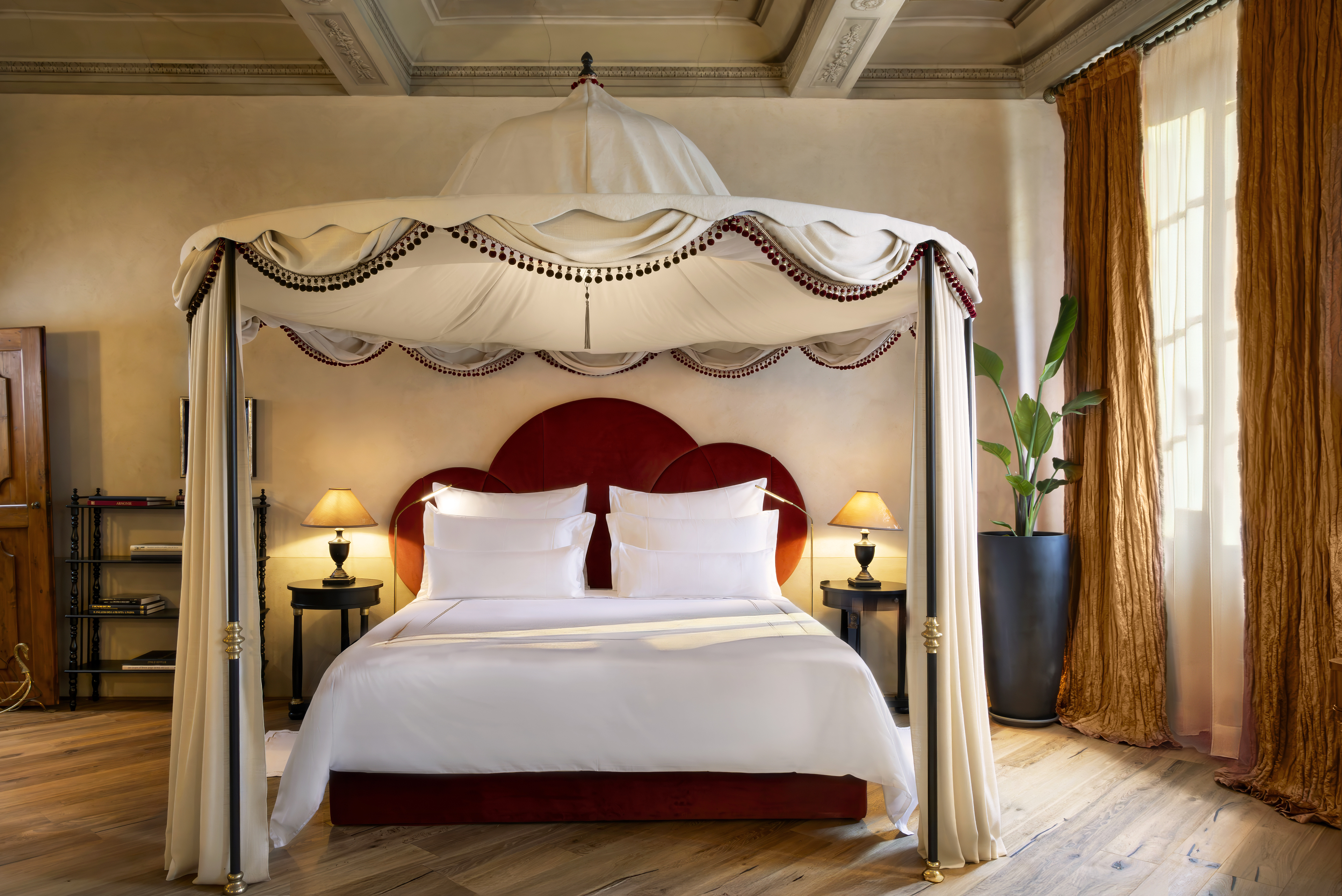 Guide to Florence, The James Suite Florence Hotel Firenze 1564.