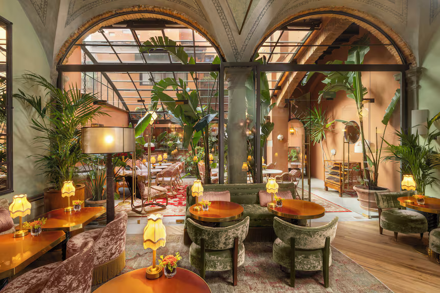 Florence Guide, The James Suite Florence Hotel Firenze 1564.