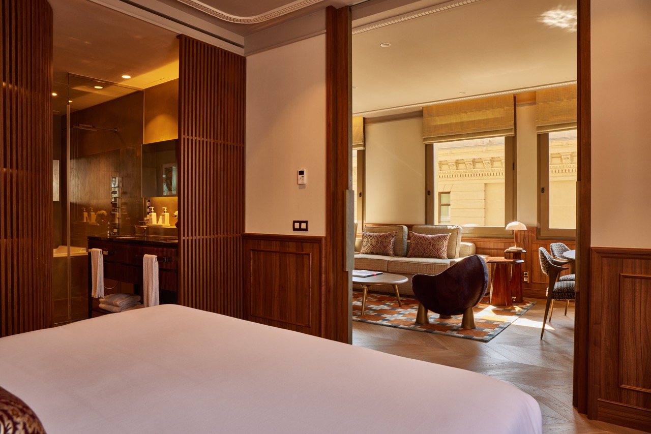 Suite interior, Grand Hotel Centrtal Barcelona. 