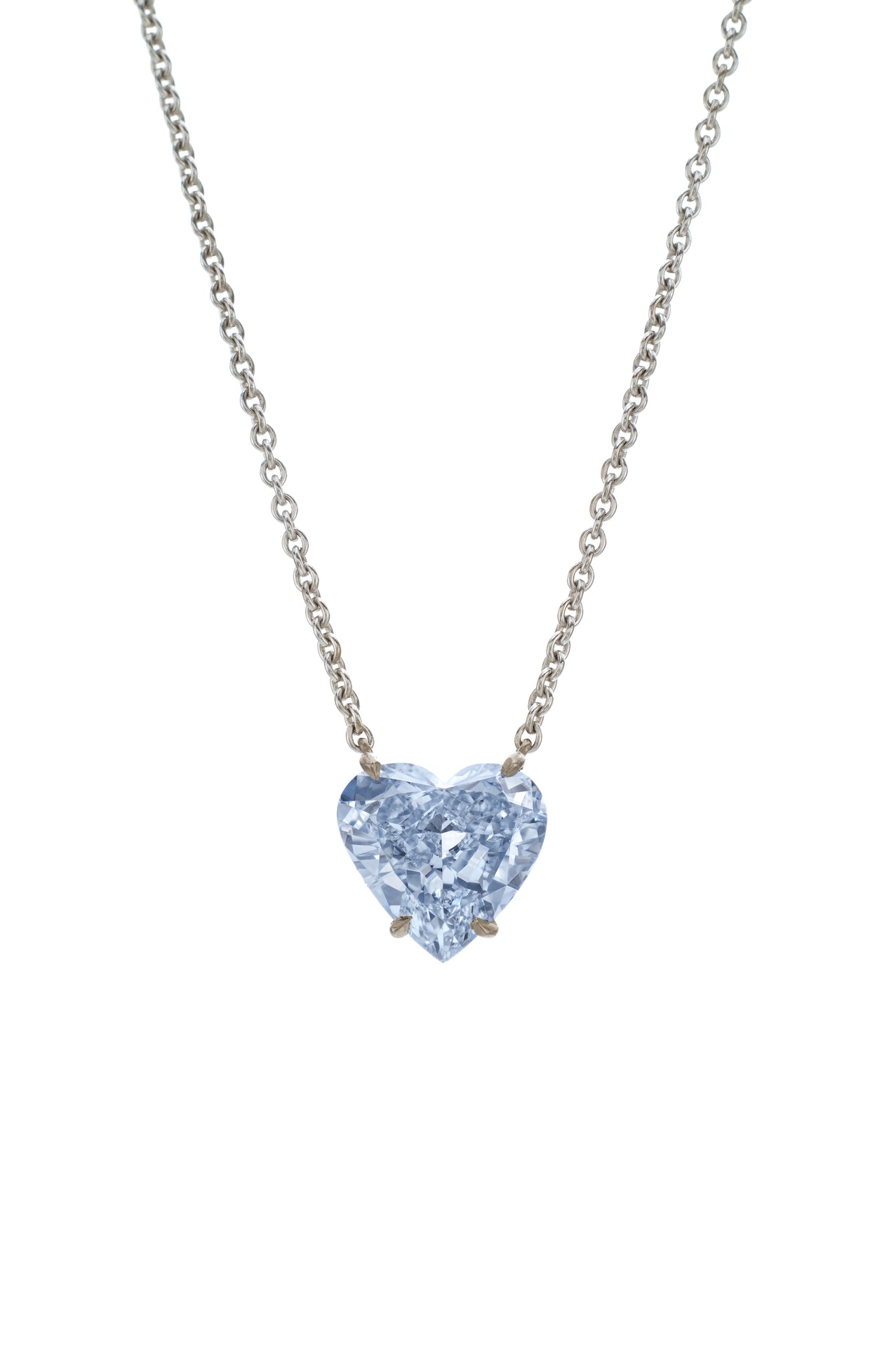 Luxury Auction - diamond pendant necklace. 