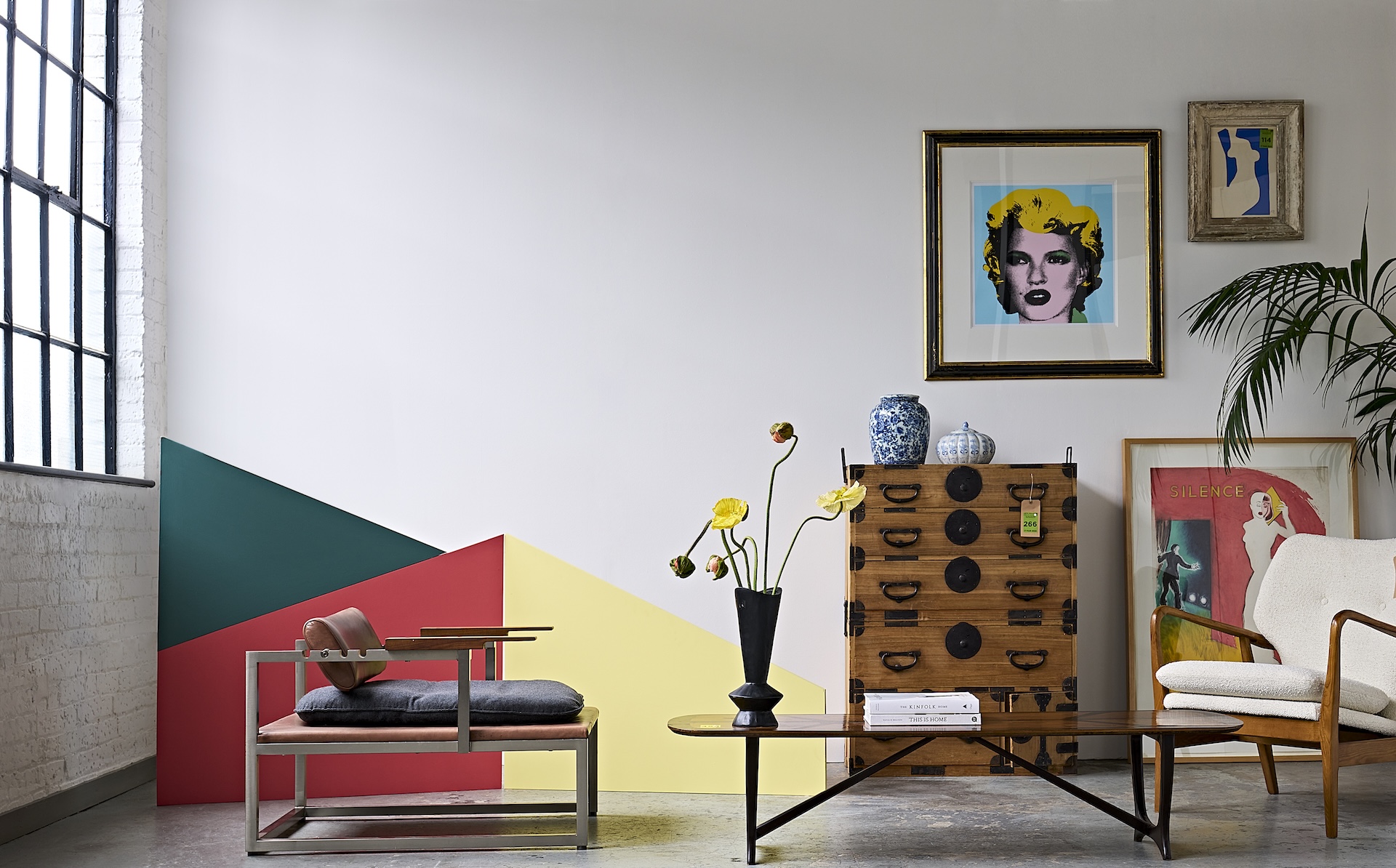 Luxury Auction - contemporary design.