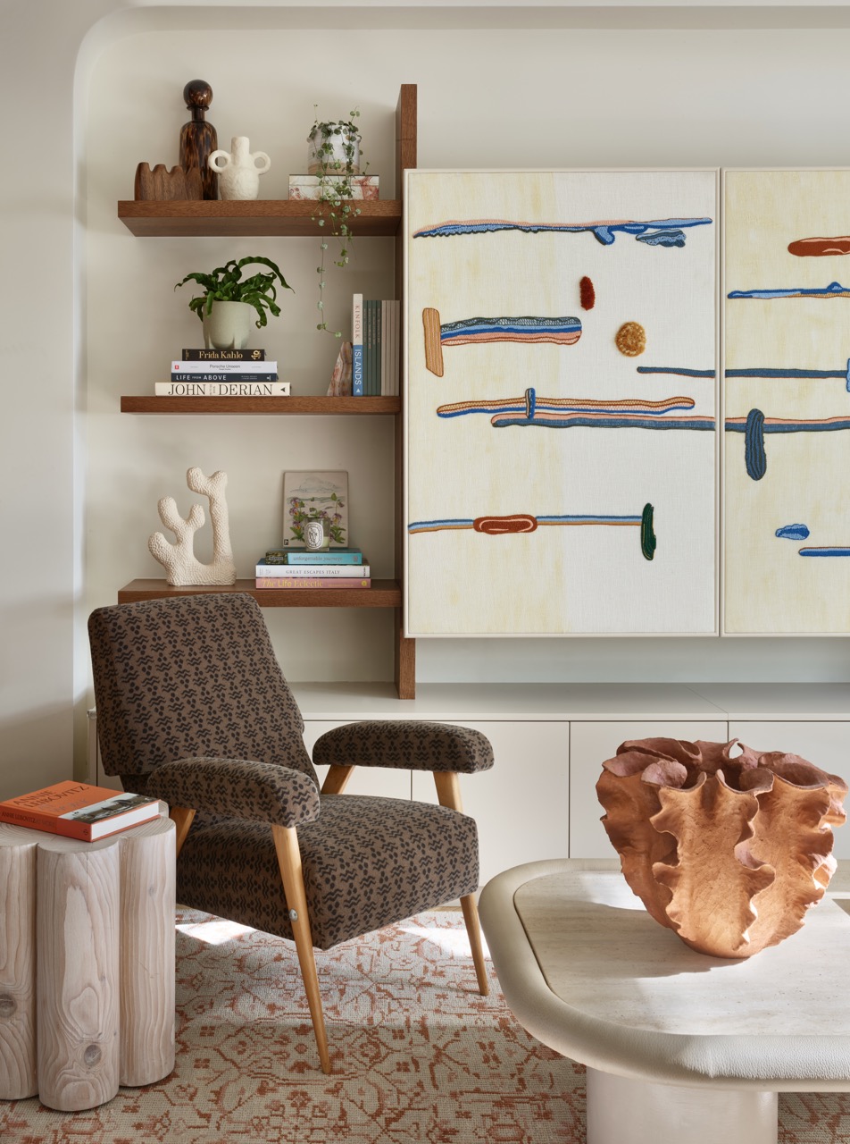 Large art, Wall hanging art mistakes.