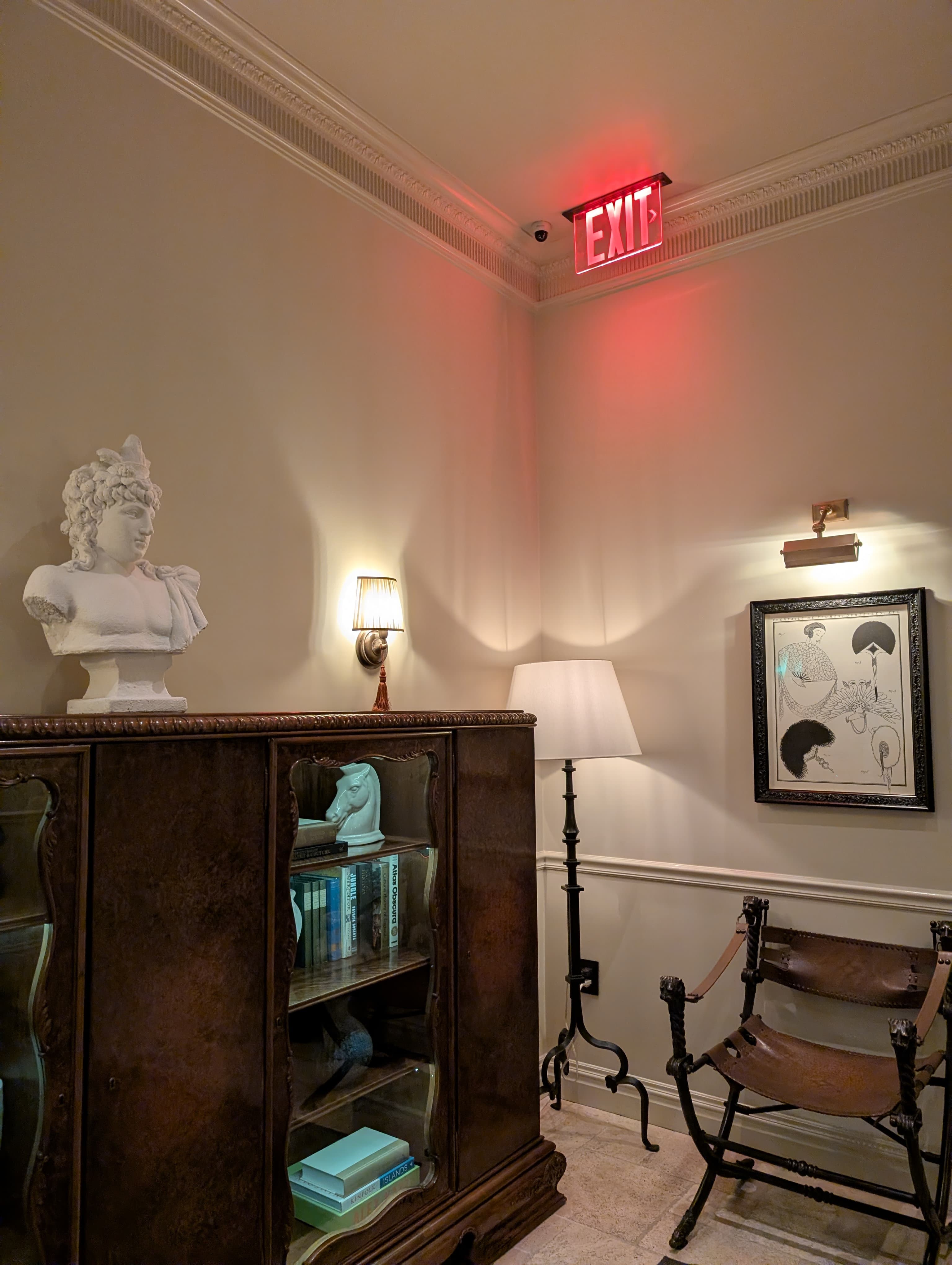 Lobby, New York hotel.