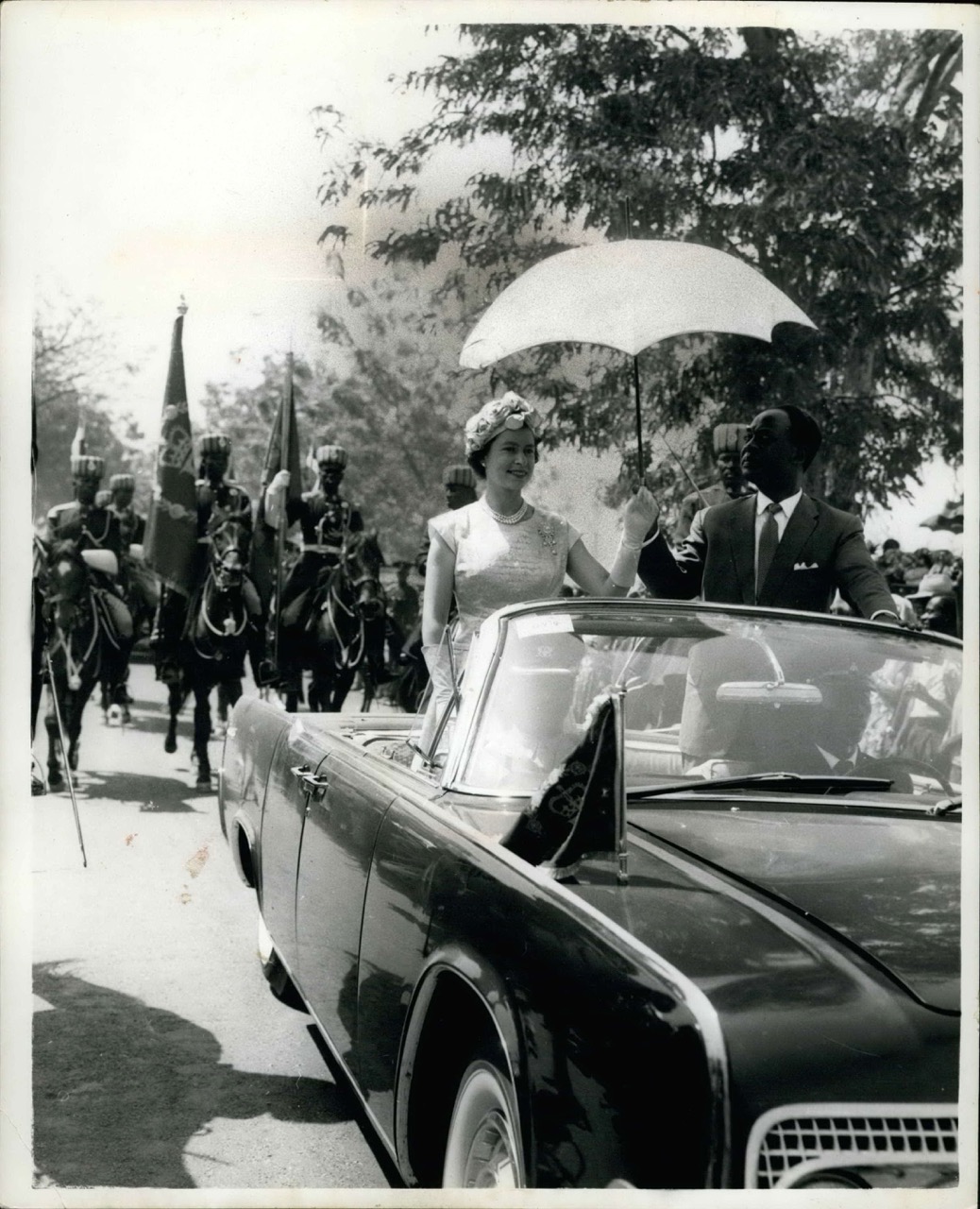 Queen Elizabeth II in Ghana. 