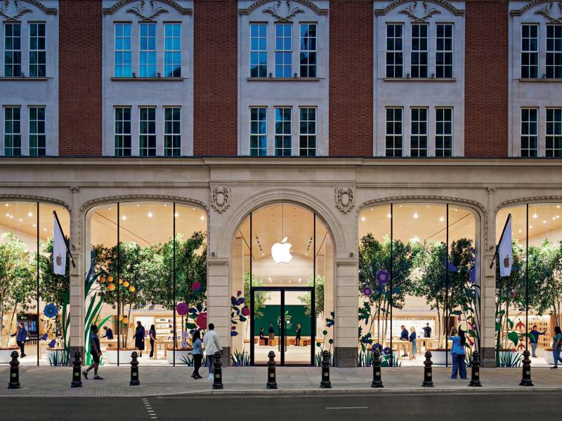 Inside The Knightsbridge Estate