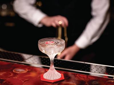 Sparkling serves: The Baccarat Bar opens its doors at Harrods