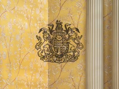 Cole & Son Royal Warrant